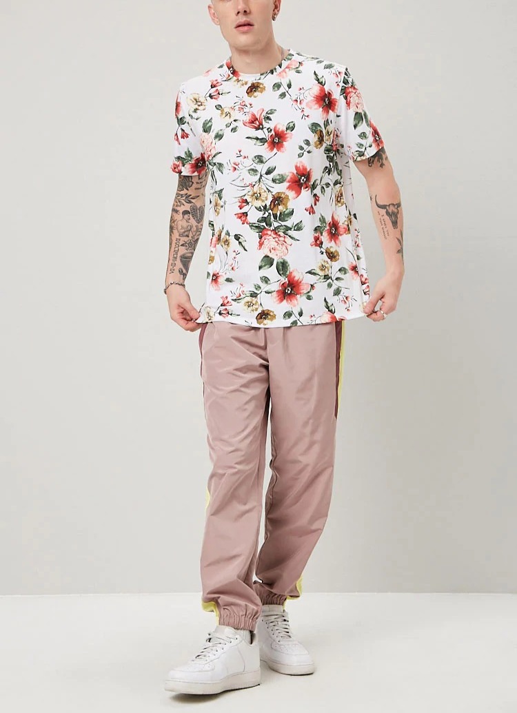 FOREVER21 Men's White Floral Print Tee - Image 3