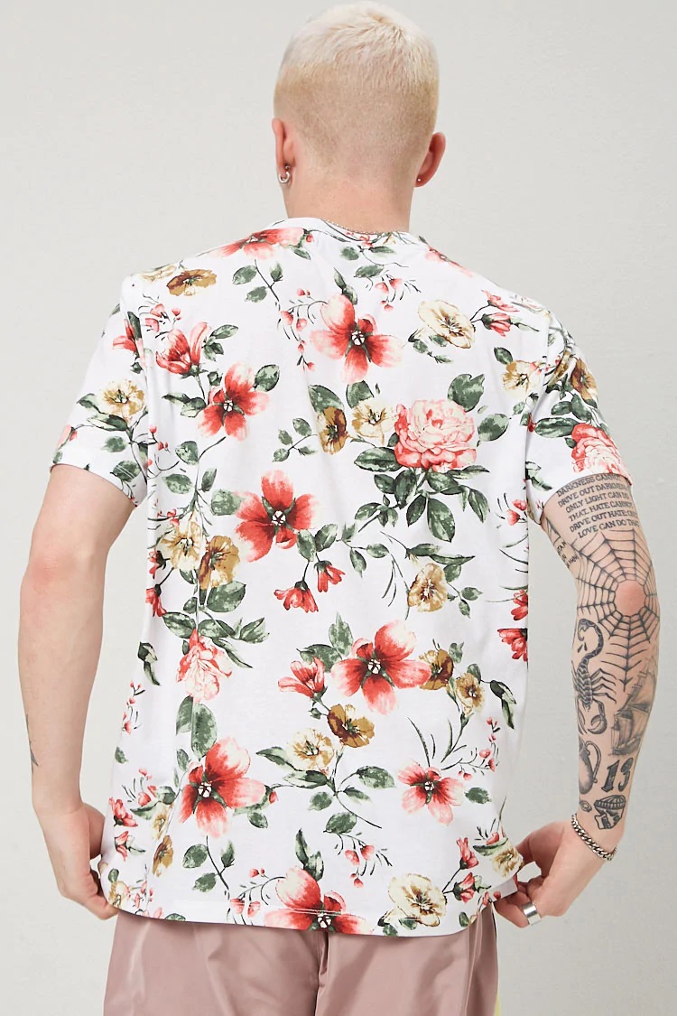 FOREVER21 Men's White Floral Print Tee - Image 4